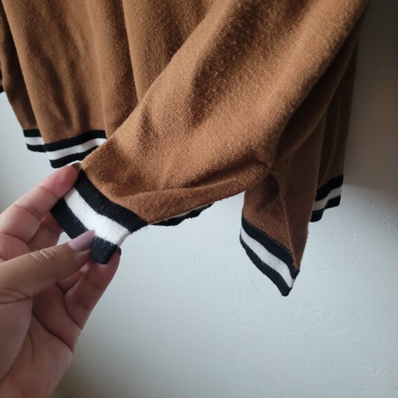 Joseph A V-Neck Color Block Sweater - Picture 4 of 7